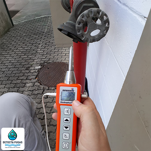Rastreamento e reparação de fugas de água em Lisboa